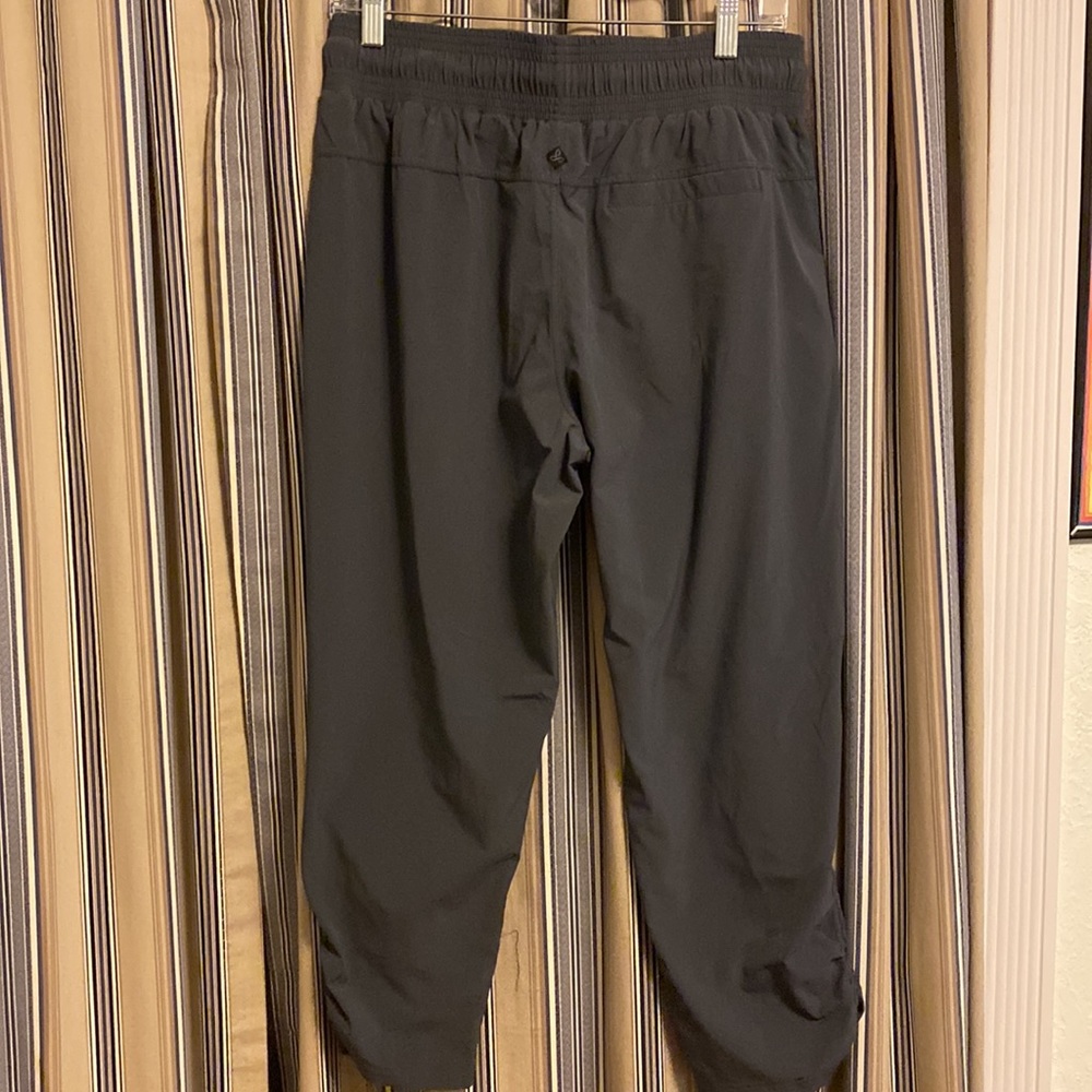 Prana Women’s capri pants - Picture 4 of 5